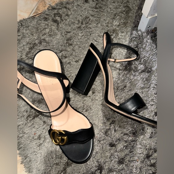 Gucci leather black sandals (heels) - Picture 2 of 5